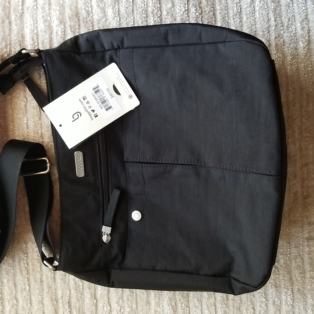 Baggallini Crossbody Email, Black